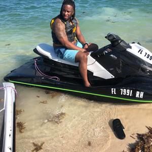 Meet your Posher, Ishmel